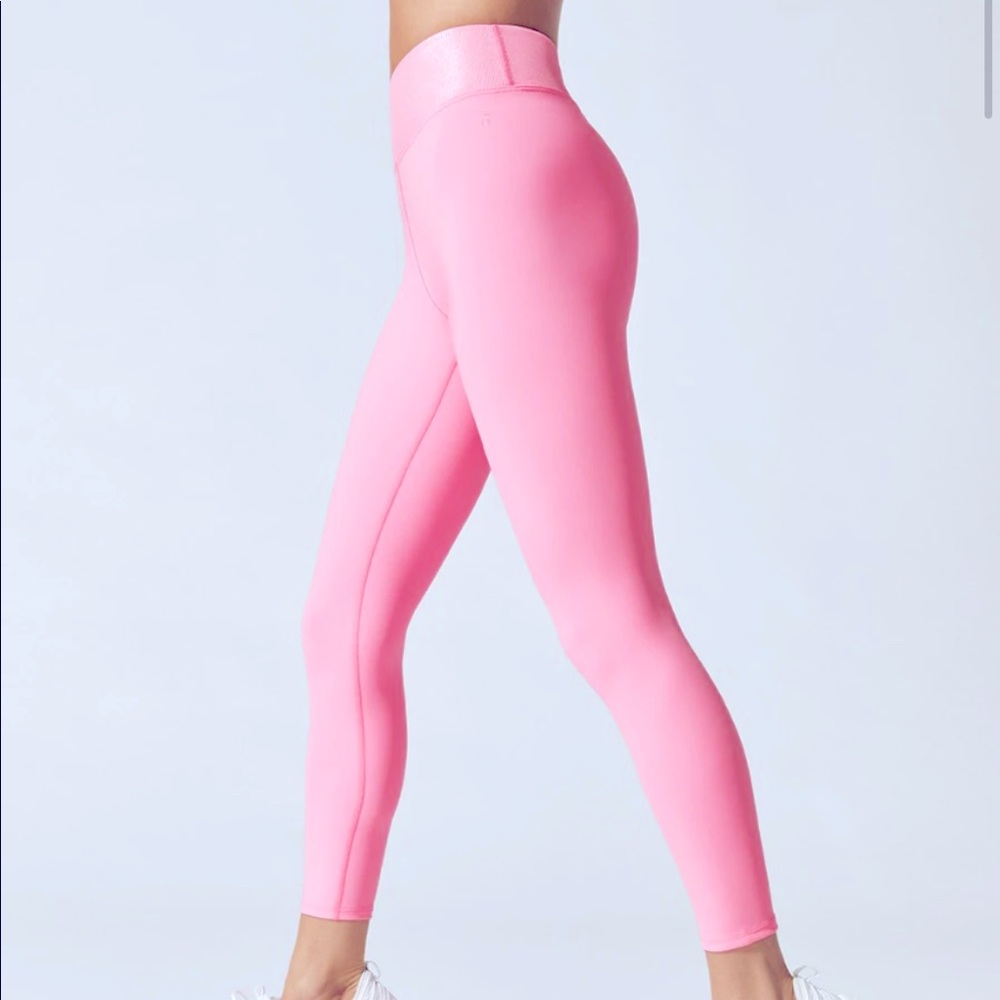NWT Carbon38 7/8 pink leggings - Size S